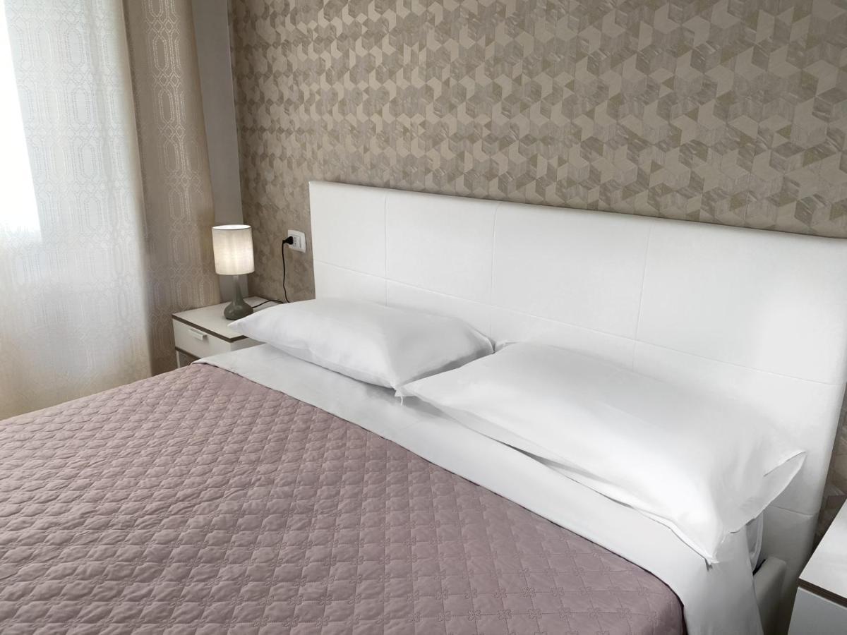 B&B Enjoy Happyness Pompeya Exterior foto
