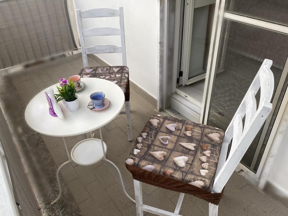 B&B Enjoy Happyness Pompeya Exterior foto